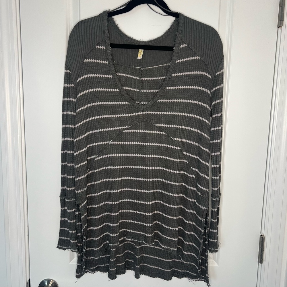 Free People Striped V-Neck Thermal Sweater - Gray & White